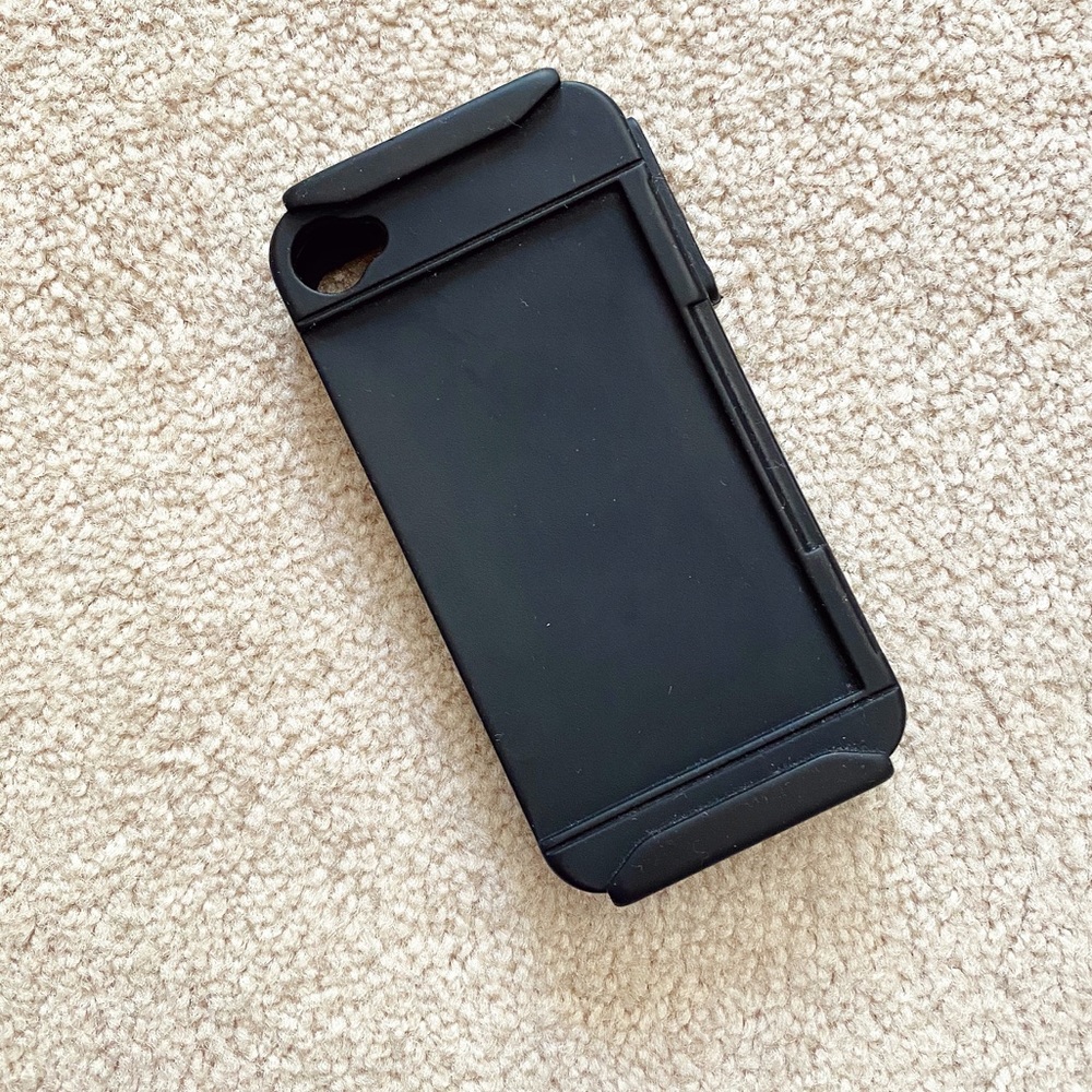 Black rubber Incipio iPhone 4 case